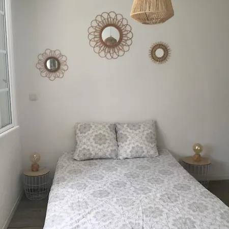 Downtown Apartment, Bike Space *