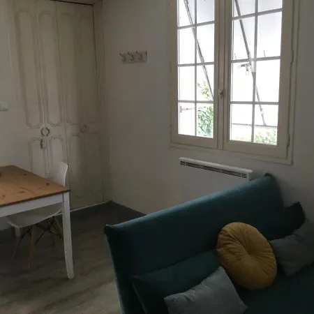 Downtown Apartment, Bike Space Saumur