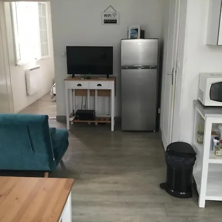 Lejlighed Downtown Apartment, Bike Space *