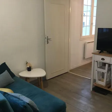 Downtown Apartment, Bike Space Apartment Saumur